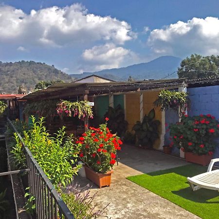 Hostal Antigua Exterior photo