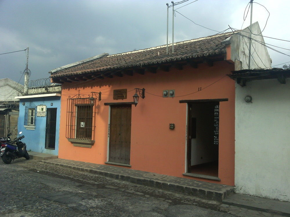 Hostal Antigua Exterior photo